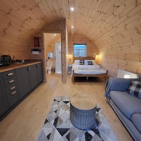 Lois' Pod With Hot Tub, Near Airport Hotel Bristol Exterior photo